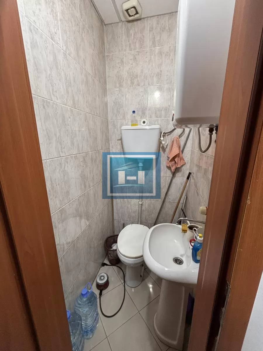 Lokal u centru Jagodine u najprometnijoj ulici u gradu 11