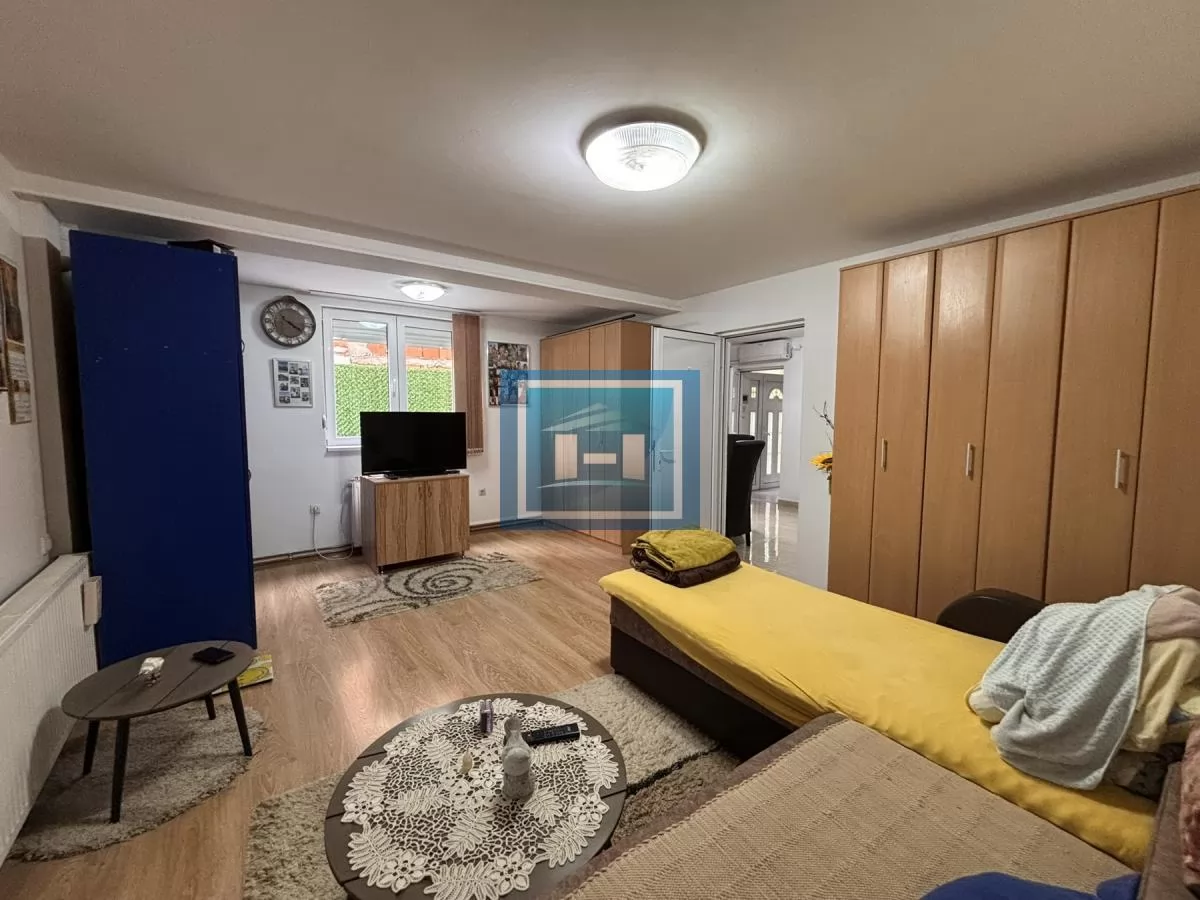 Luksuzan dom i sigurna investicija – 181 m² sa velikim potencijalom 15