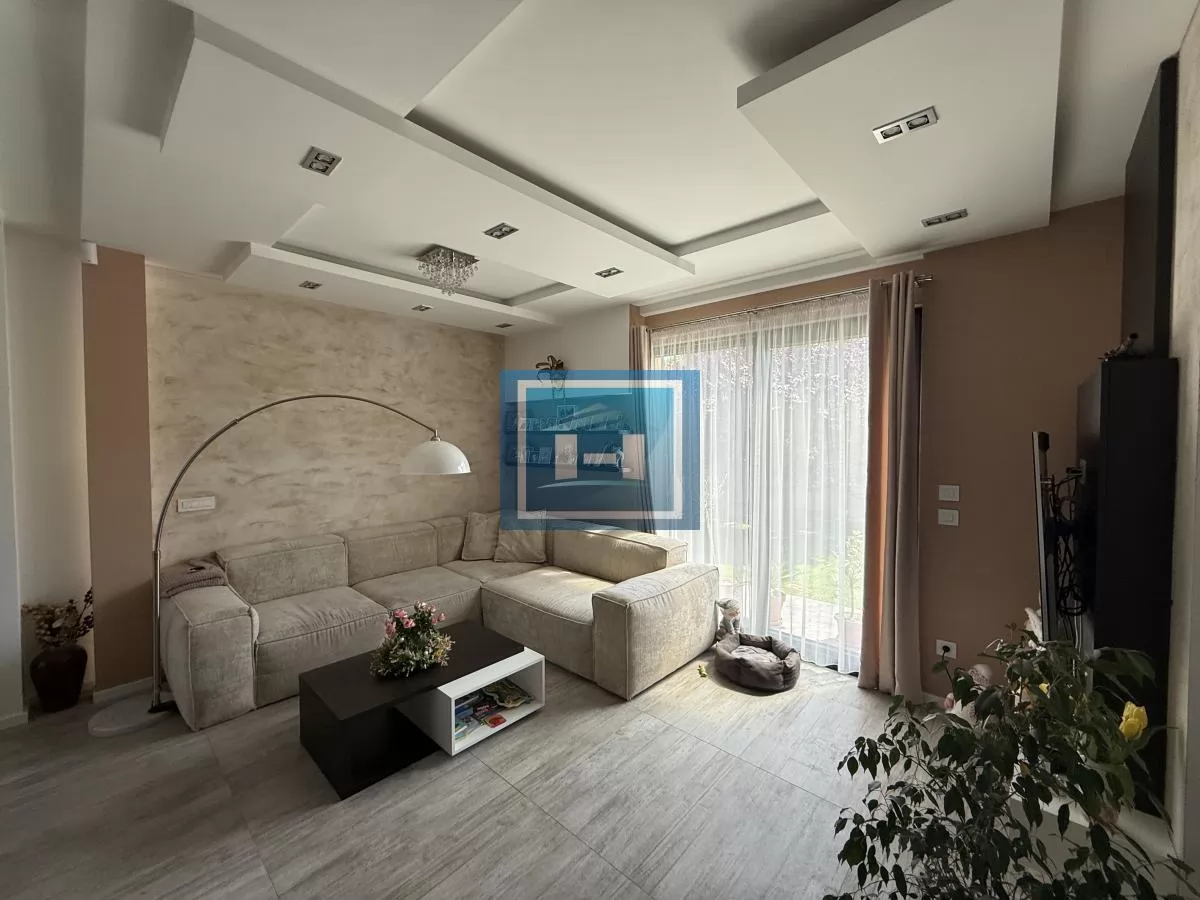 Luksuzna kuća u Jagodini, elegancija, komfor i prestiž na jednom mestu! 10