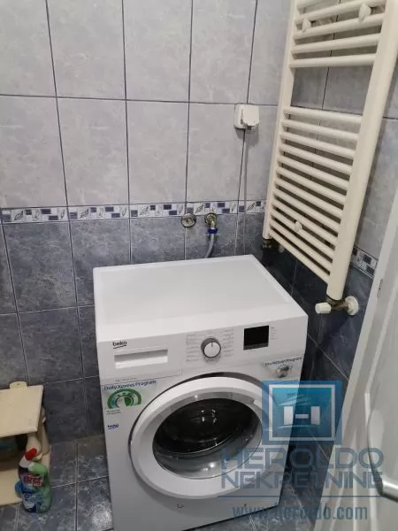 Opremljen stan u blizini Akva Parka 10