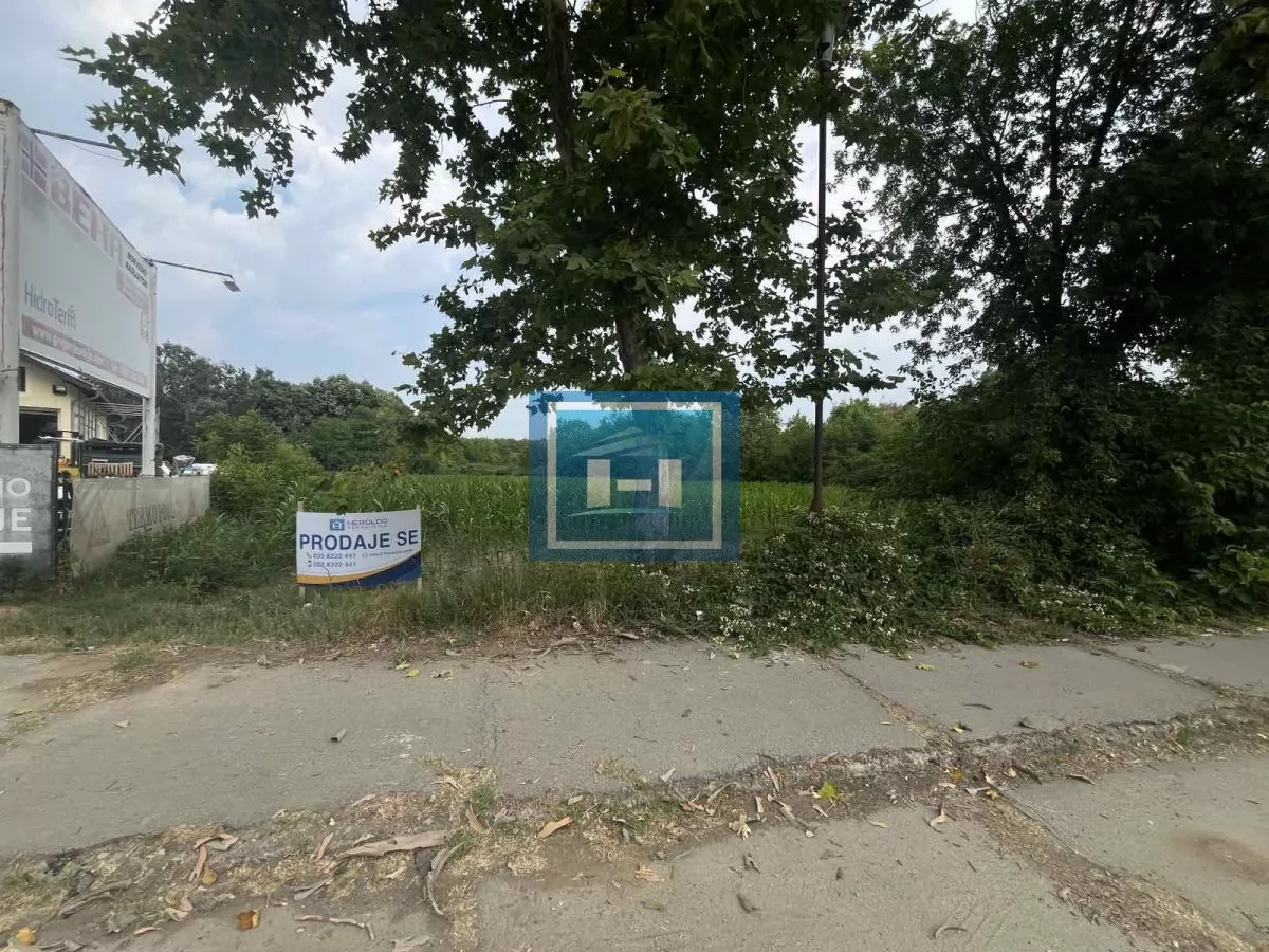 Plac za gradnju poslovnog objekta ili hale 5