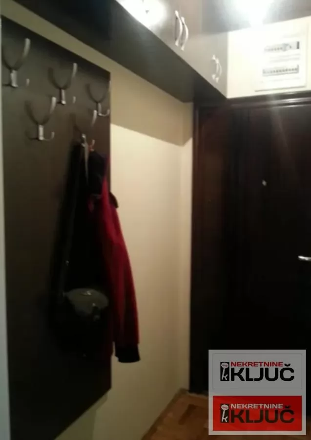 PODBARA IZDAJE SE DVOIPOSOBAN NAMEŠTEN STAN 10