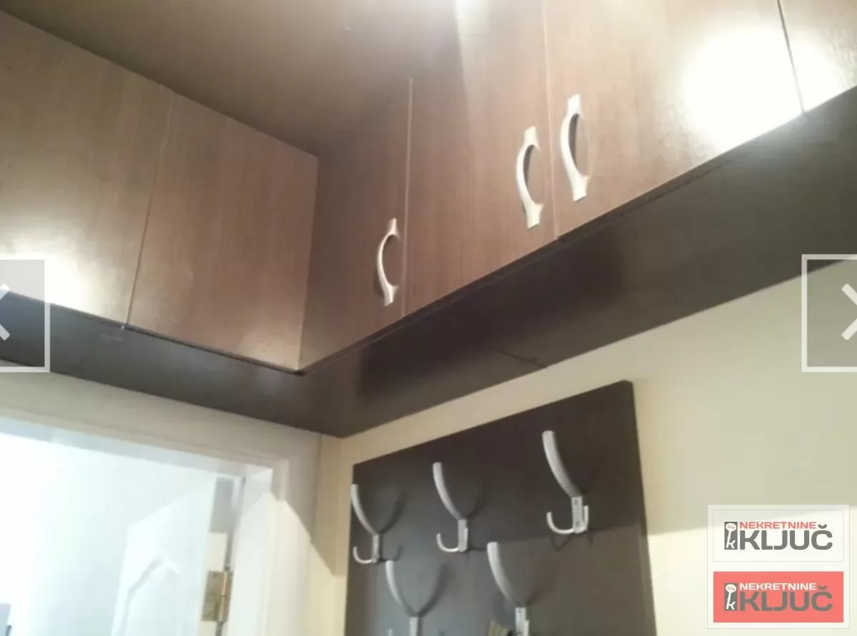 PODBARA IZDAJE SE DVOIPOSOBAN NAMEŠTEN STAN 11