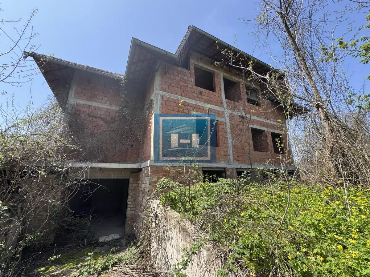 Potencijal u najavi u Ćupriji, u naselju Moravski park. 3