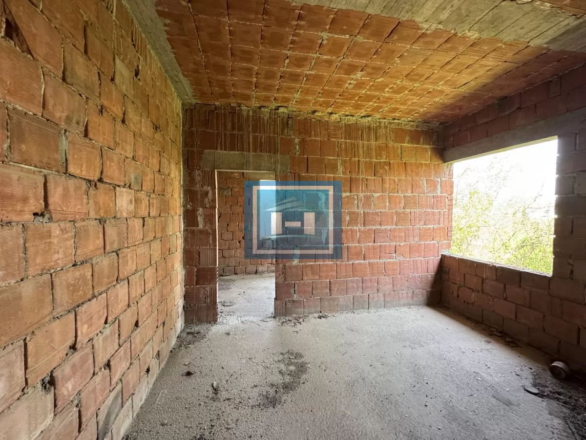 Potencijal u najavi u Ćupriji, u naselju Moravski park. 7