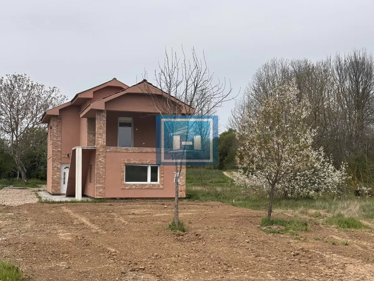 Potpuno nova kuća blizu Jagodine 8