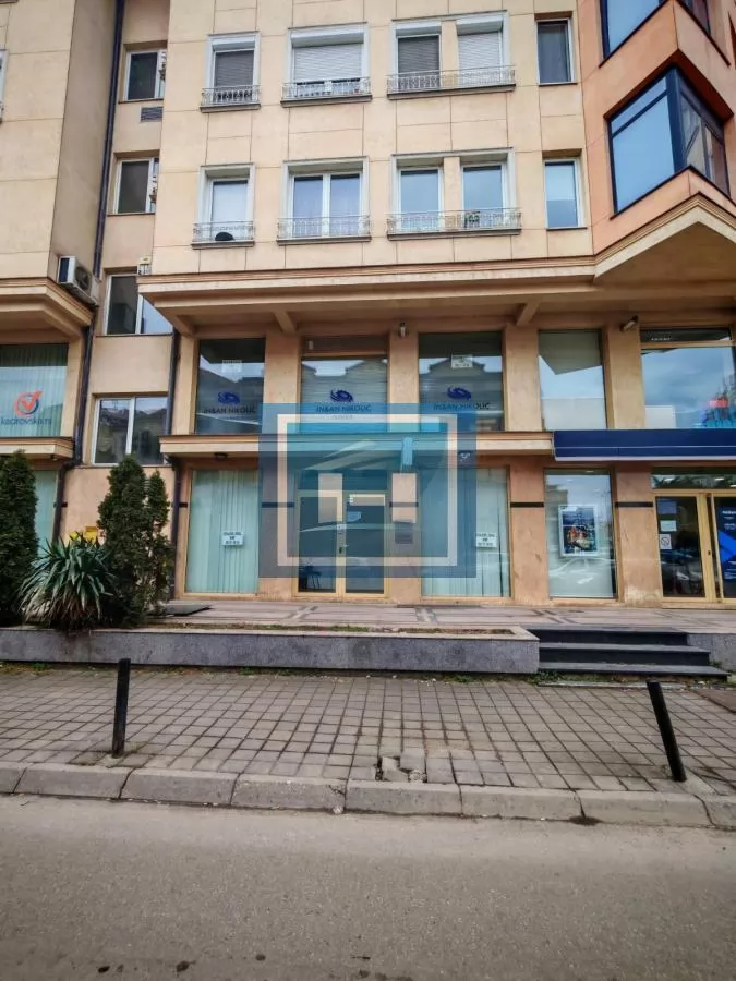 Prodaja poslovnog prostora u centru 2