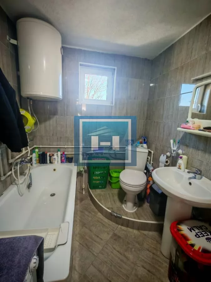 Prodaja, Stan, 61m2 , Paraćin 9