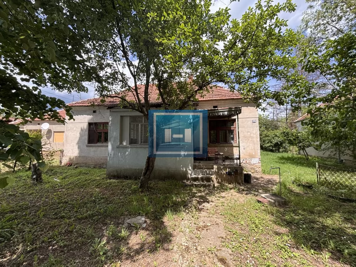 Seosko imanje 91,63 ara – veliki plac i kuća 1