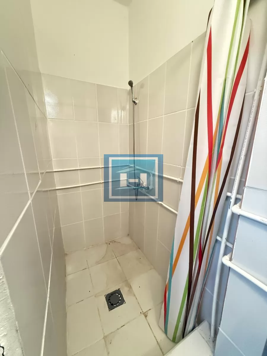 Smeštaj za radnike – nameštene stambene jedinice oko 30 m² sa kupatilom 12