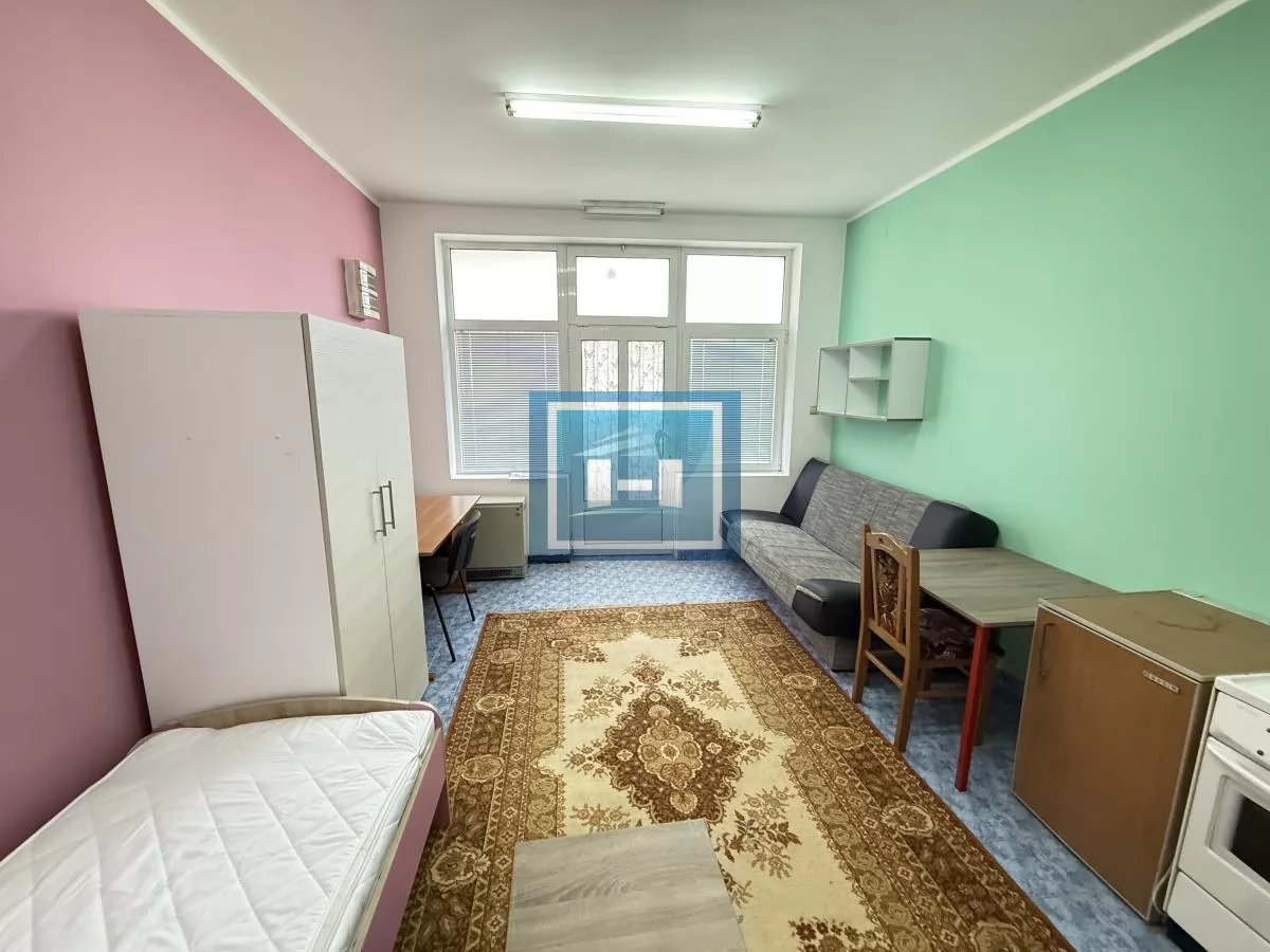 Smeštaj za radnike – nameštene stambene jedinice oko 30 m² sa kupatilom 14