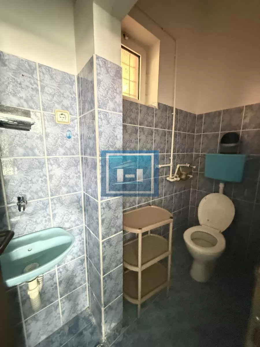 Smeštaj za radnike – nameštene stambene jedinice oko 30 m² sa kupatilom 16