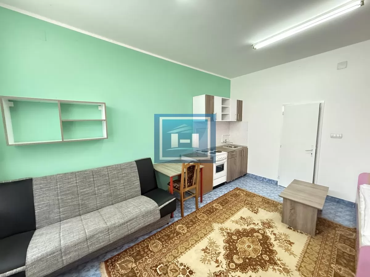 Smeštaj za radnike – nameštene stambene jedinice oko 30 m² sa kupatilom 9