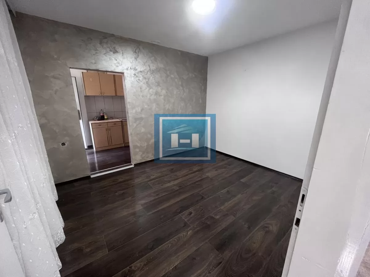 Sredjena vikendica na prodaju 7