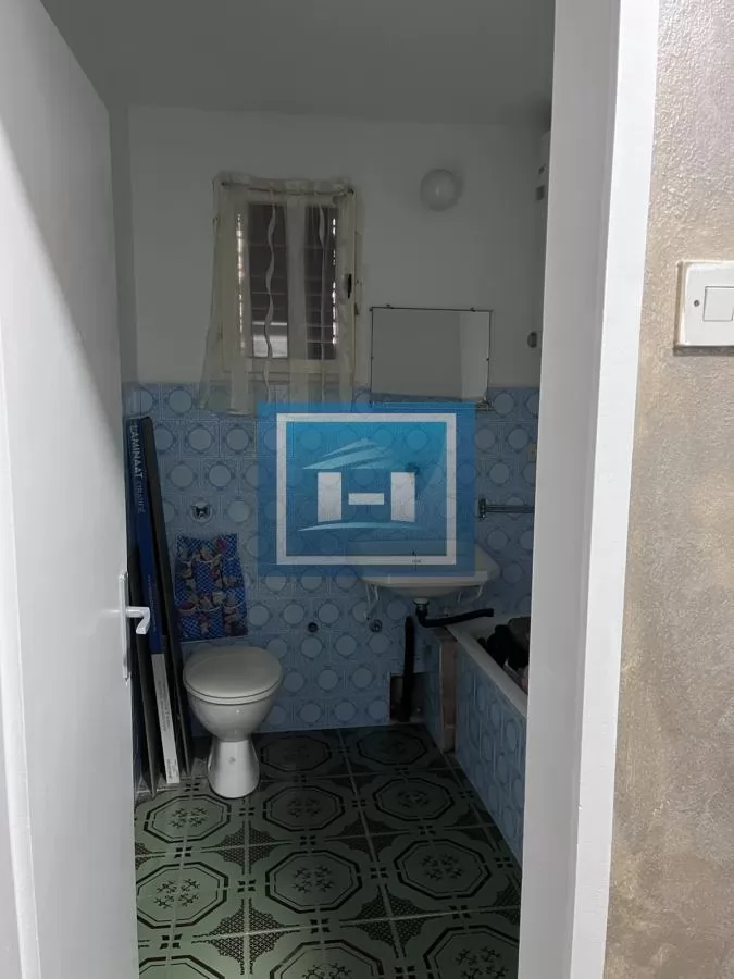 Sredjena vikendica na prodaju 9