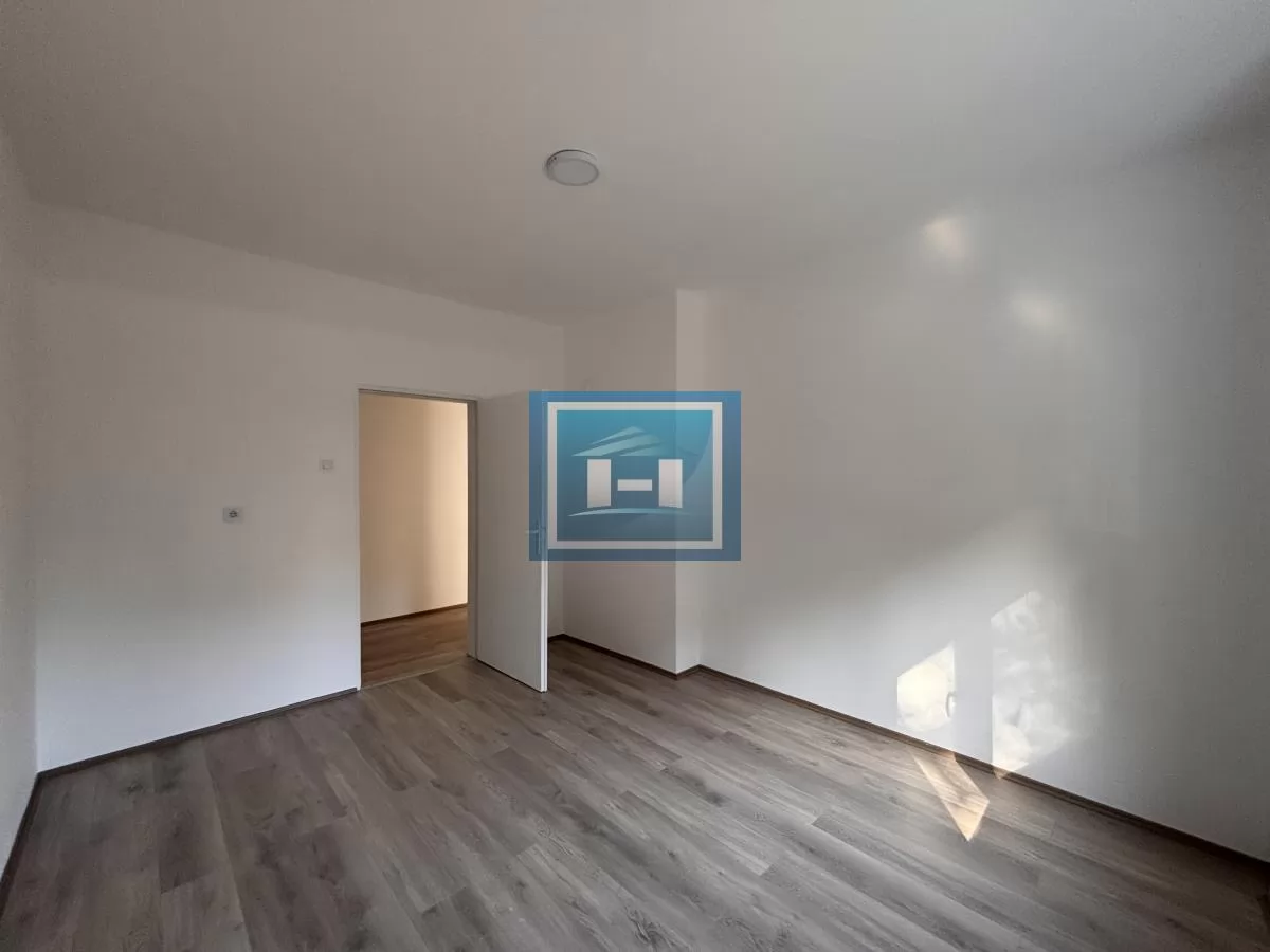 Stan u centru Jagodine, 39 m², prizemlje 4