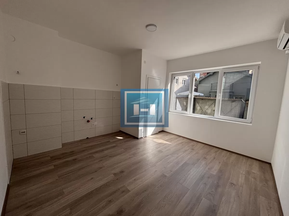 Stan u centru Jagodine, 39 m², prizemlje 5