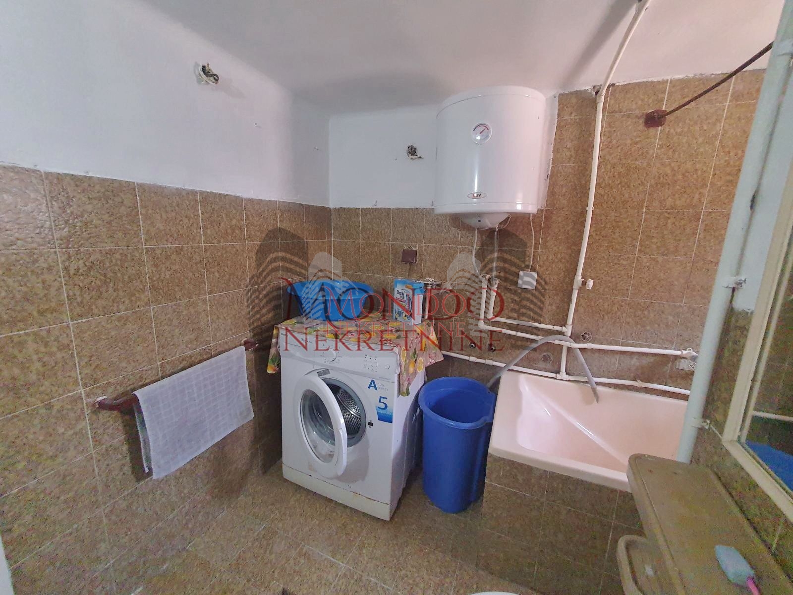Dvosoban stan u kući u centru Niša 13