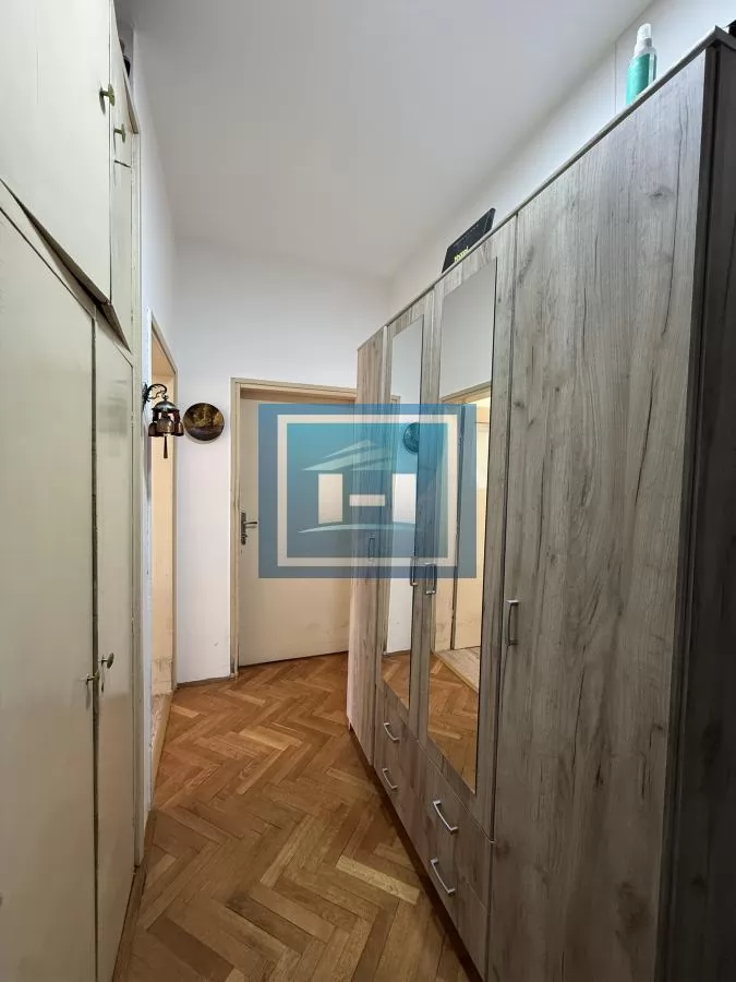 Stan u samom srcu grada – lokacija koja se retko pojavljuje na tržištu! 5
