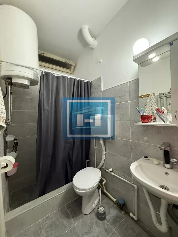 Stan u samom srcu grada – lokacija koja se retko pojavljuje na tržištu! 7