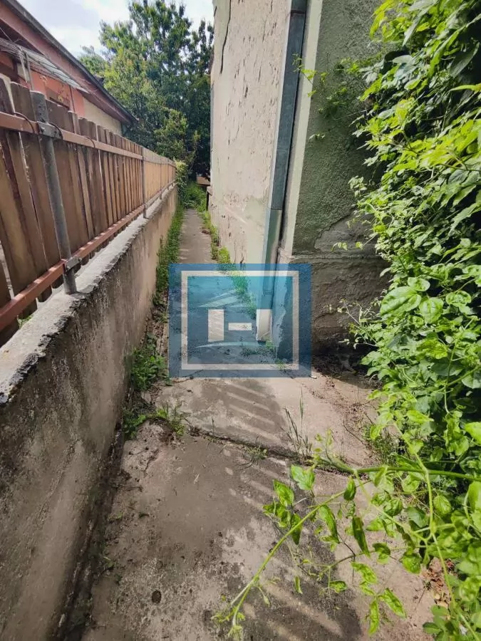 Kuća u centru grada retko u ponudi 79m2 sa pomoćnim objektim od 19 m2 8