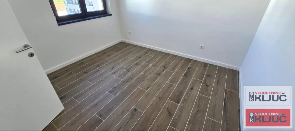 TELEP IZDAJE SE DVOIPOSOBAN DELIMIČNO OPREMLJEN STAN 3
