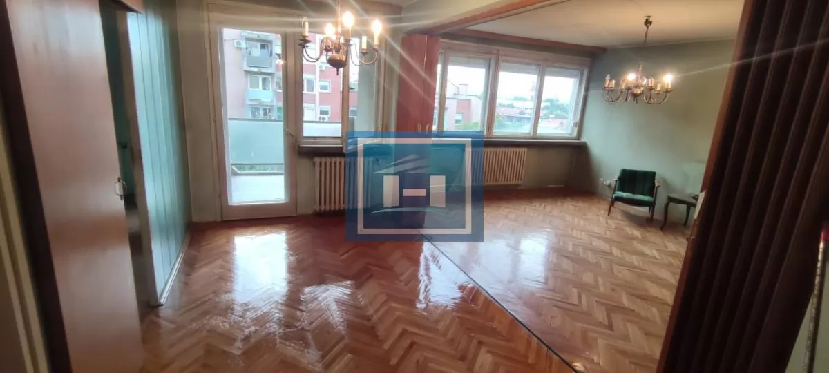 Trosoban stan 80 m², Centar, Jagodina 1