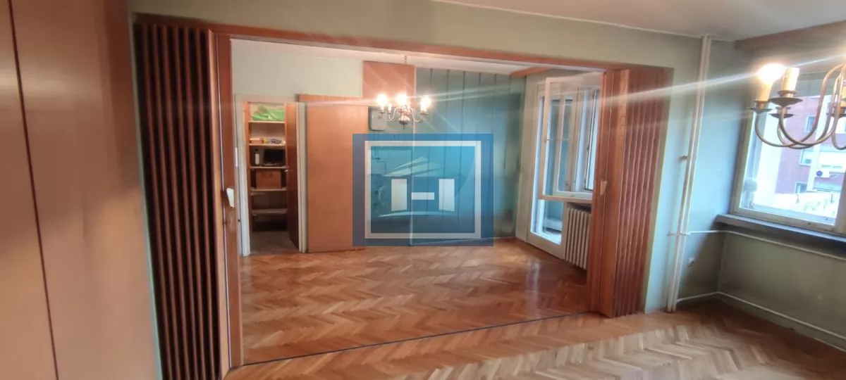 Trosoban stan 80 m², Centar, Jagodina 3