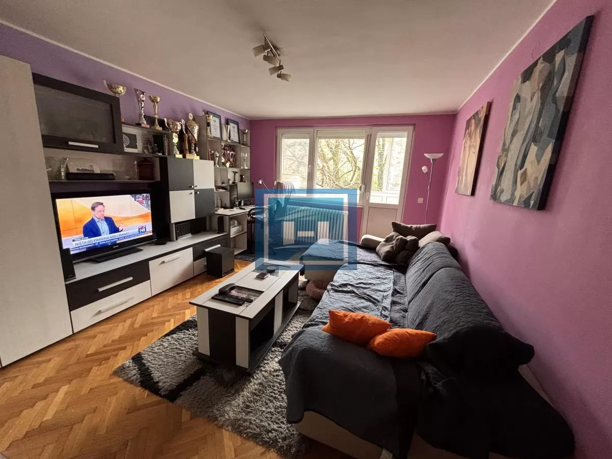 Trosoban stan u centru Jagodine - može kupovina preko kredita !!! 16