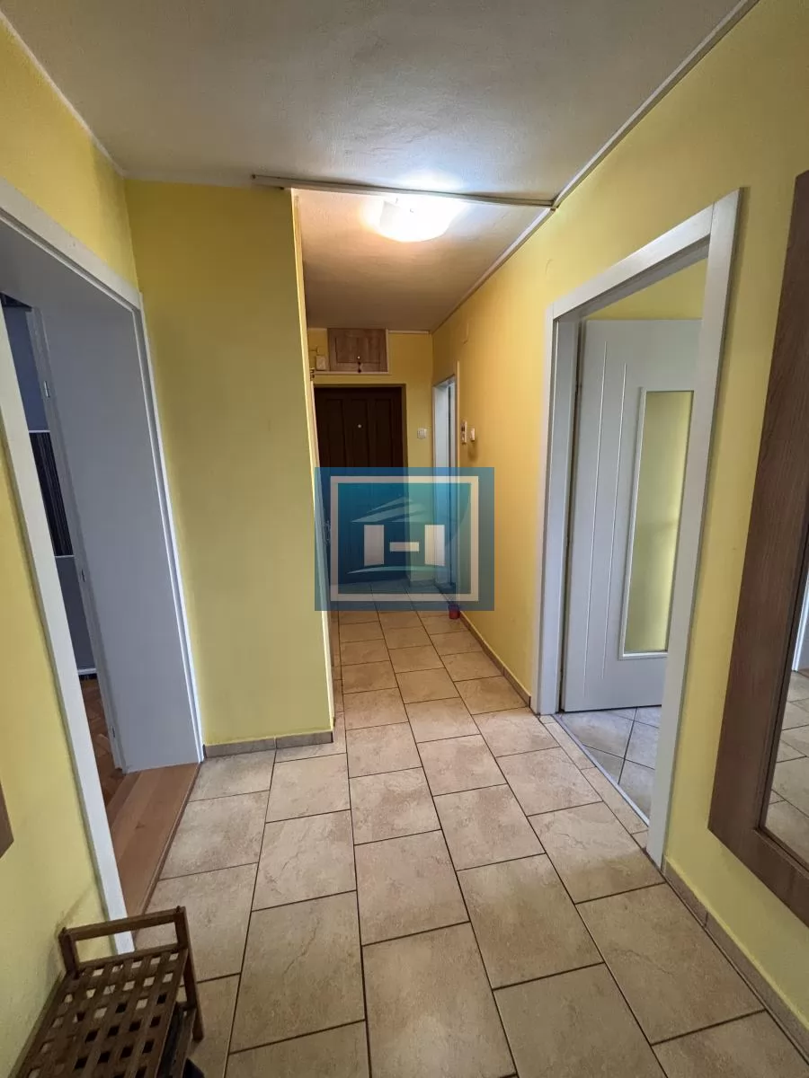 Trosoban stan u centru Jagodine - može kupovina preko kredita !!! 8
