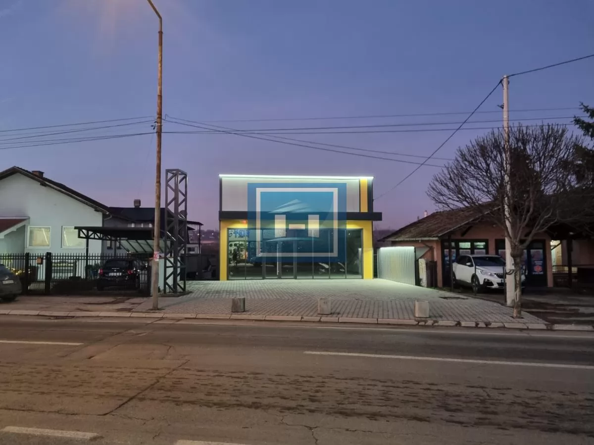 Višenamenski poslovni prostor za izdavanje 1