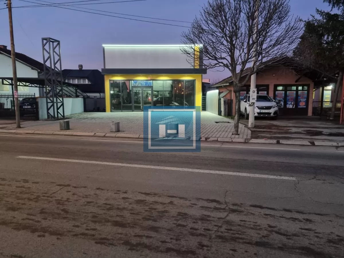 Višenamenski poslovni prostor za izdavanje 3