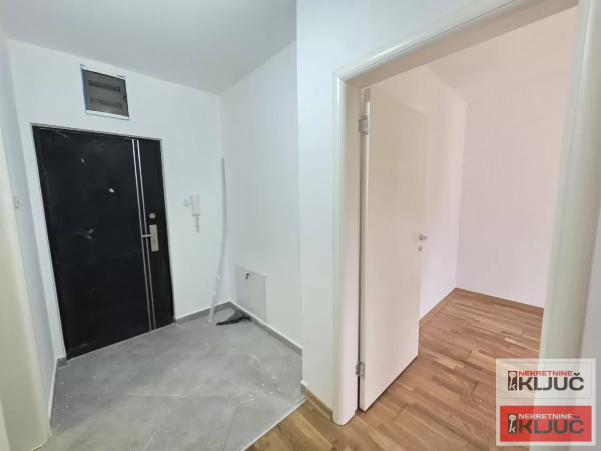 DETELINARA, 40m2, Dvosoban, Nov 5