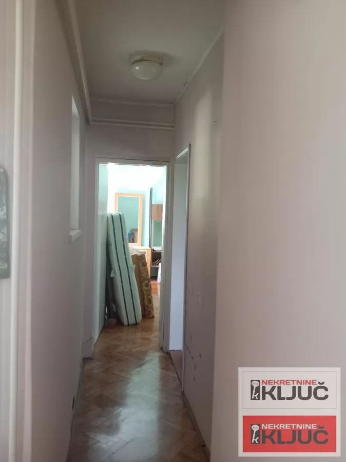 LEDINCI, VIkend kuća 101m2+Pomoćni objekat na placu od 896m2 ,prelep pogled ka Dunavu 11