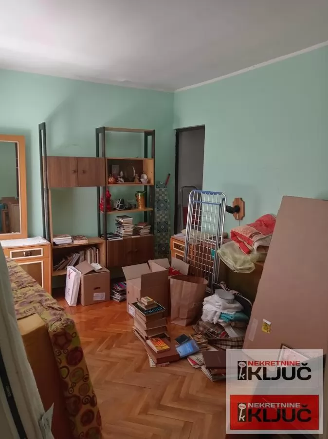 LEDINCI, VIkend kuća 101m2+Pomoćni objekat na placu od 896m2 ,prelep pogled ka Dunavu 16