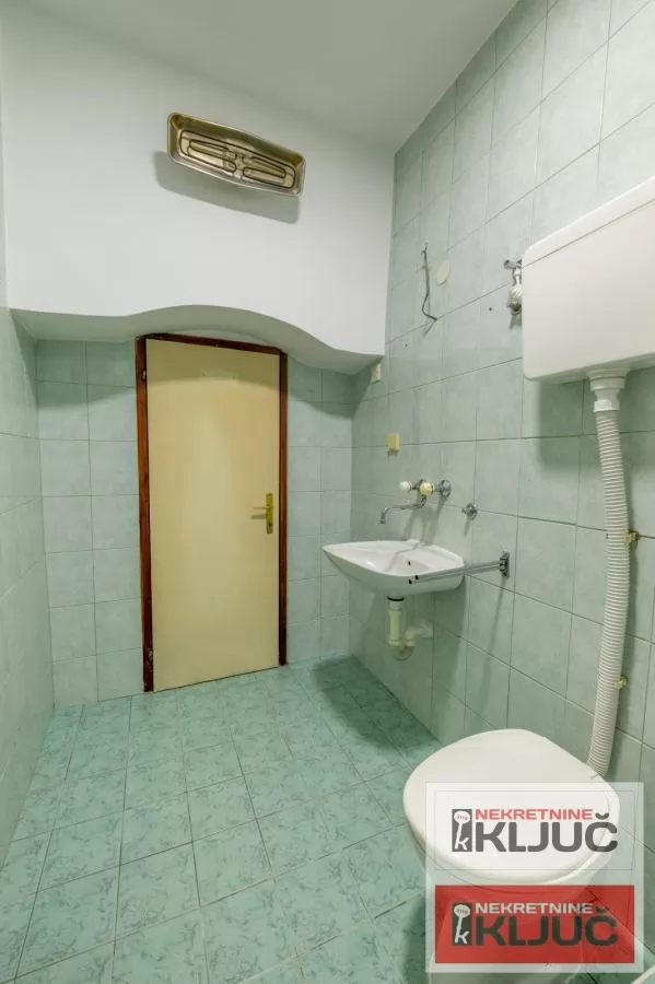 PETROVARADIN-GRADIĆ, 29m2, Jednosoban, Retko u ponudi kod Tvrđave 6