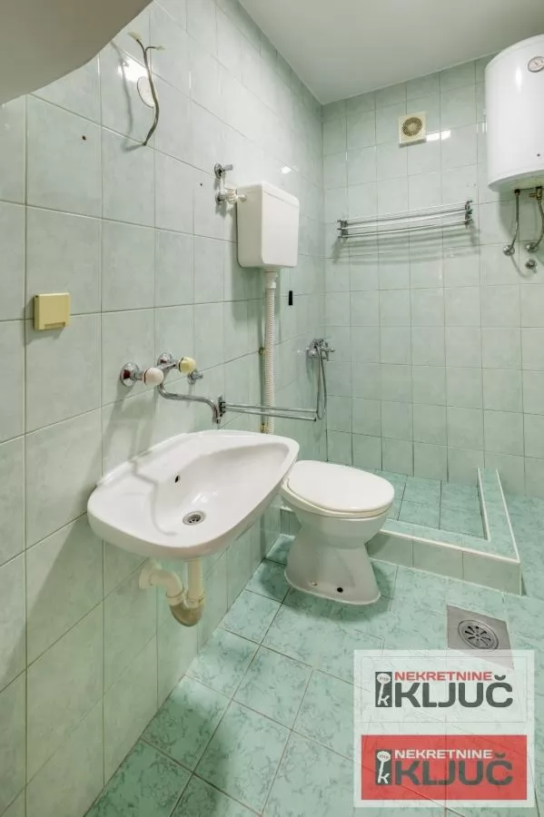 PETROVARADIN-GRADIĆ, 29m2, Jednosoban, Retko u ponudi kod Tvrđave 7
