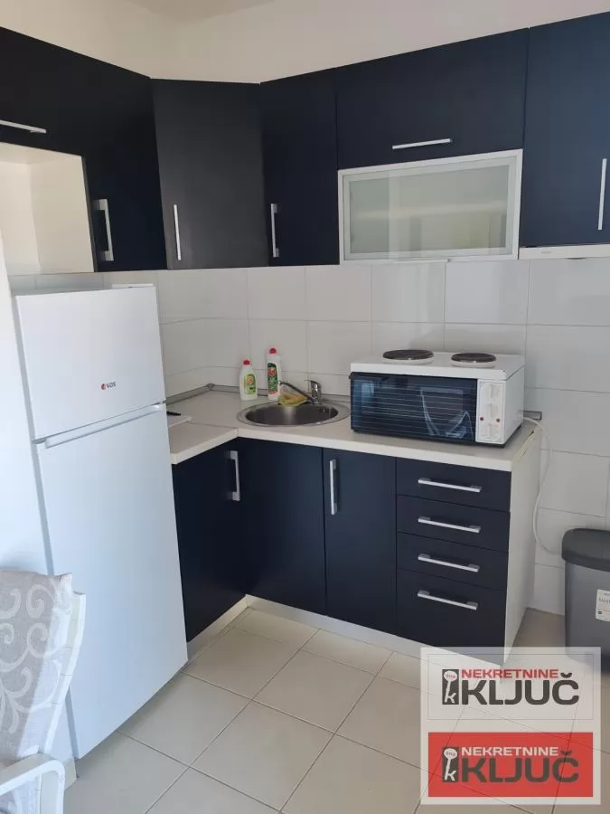 SOMBORSKI BULEVAR, 36 m2, Jednoiposoban, Namešten 5