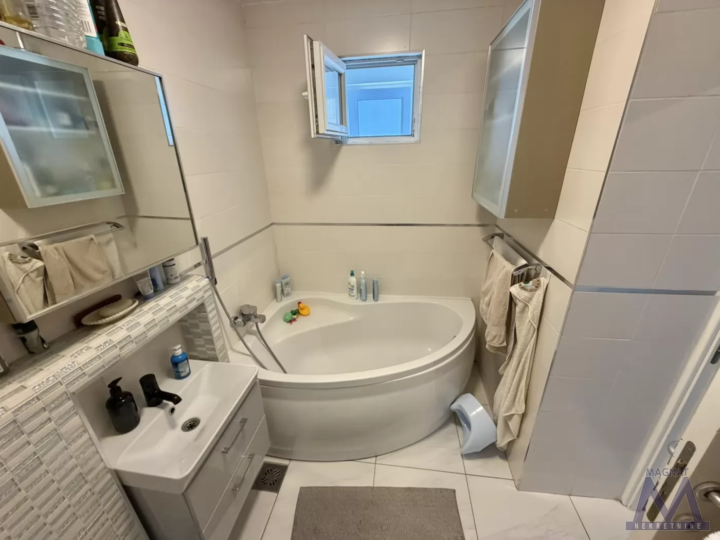 Stan,NOVI SAD,LIMAN 3,kv: 82, € 268000, ID: 1019375 15