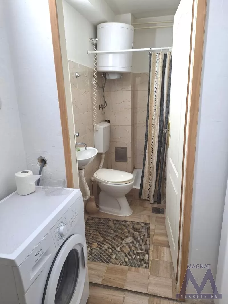 Stan,SREMSKA KAMENICA,SREMSKA KAMENICA,kv: 40, € 250, ID: 9101774 11