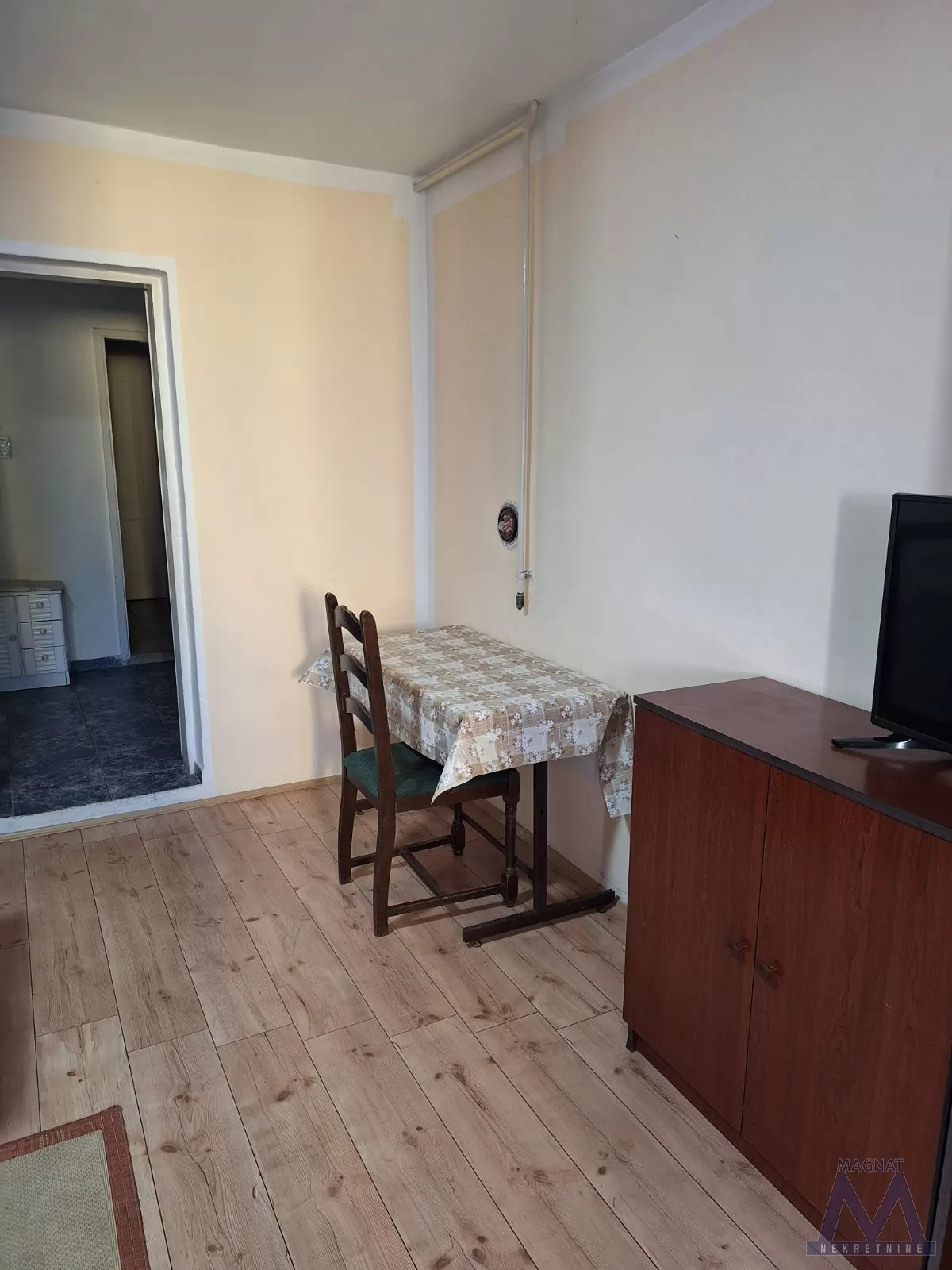 Stan,SREMSKA KAMENICA,SREMSKA KAMENICA,kv: 40, € 250, ID: 9101774 6