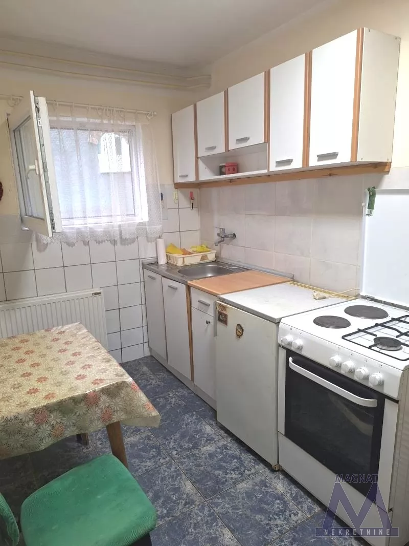 Stan,SREMSKA KAMENICA,SREMSKA KAMENICA,kv: 40, € 250, ID: 9101774 8