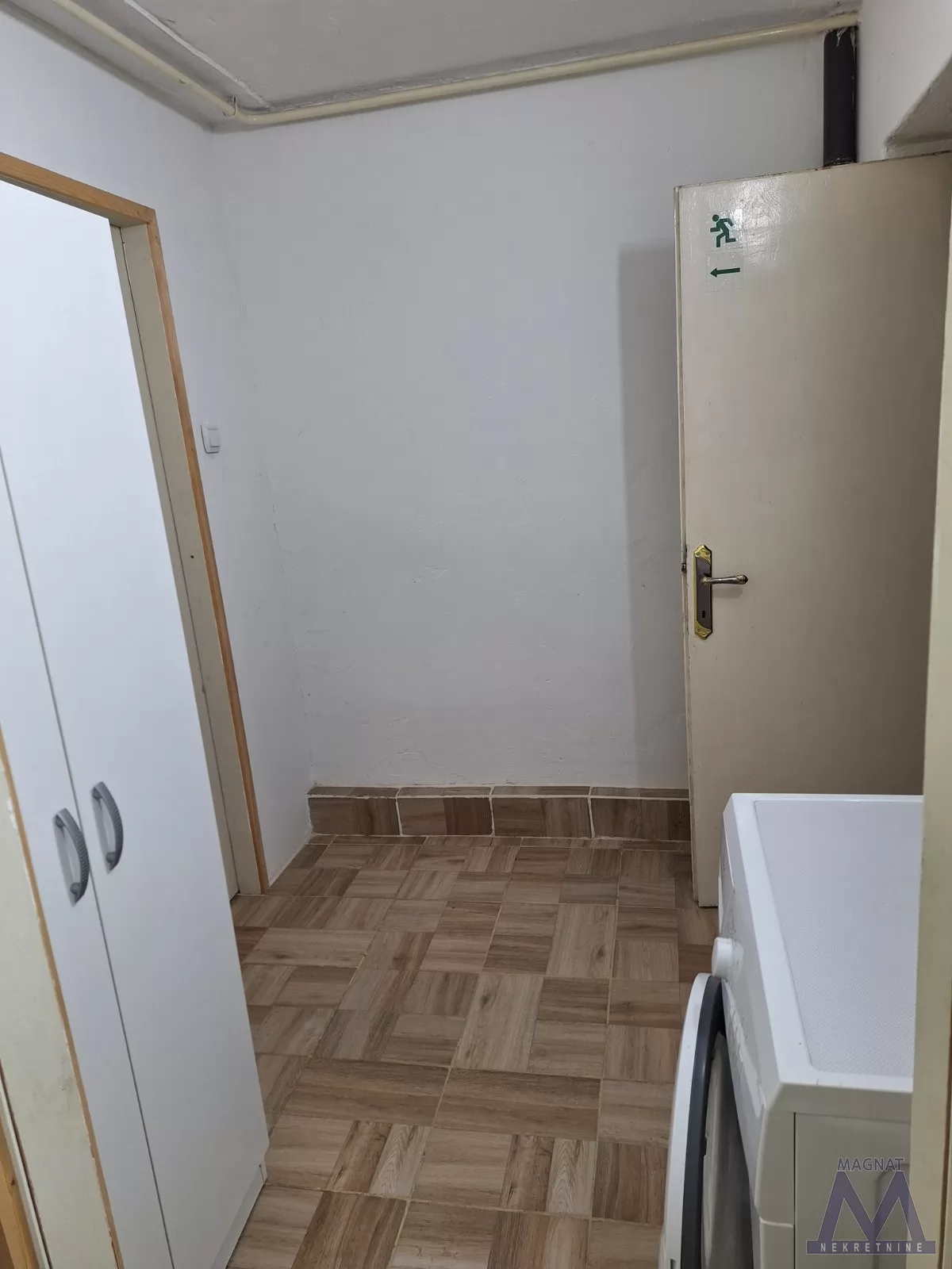 Stan,SREMSKA KAMENICA,SREMSKA KAMENICA,kv: 40, € 250, ID: 9101774 9