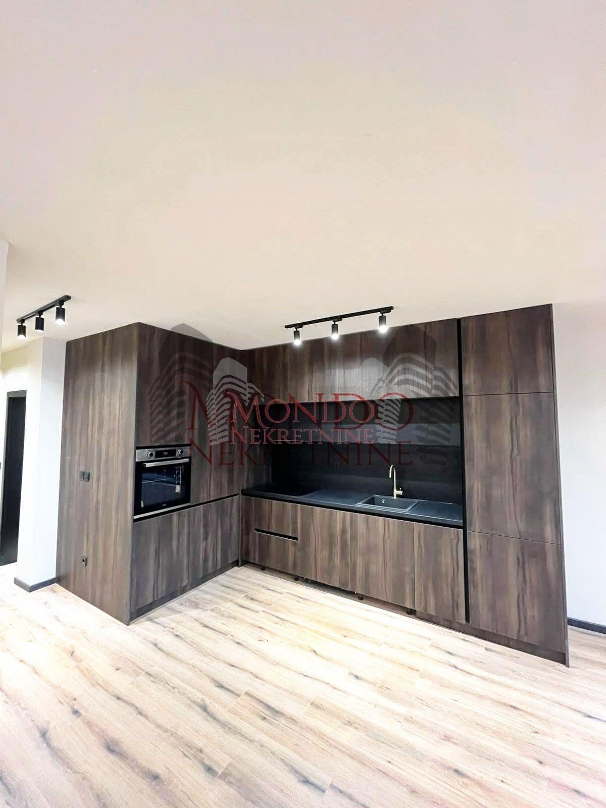 Dvoiposoban stan 75m2 u stambenom komplesu Magdon. 7