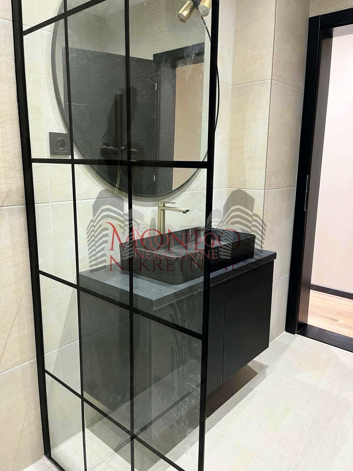 Dvoiposoban stan 75m2 u stambenom komplesu Magdon. 12