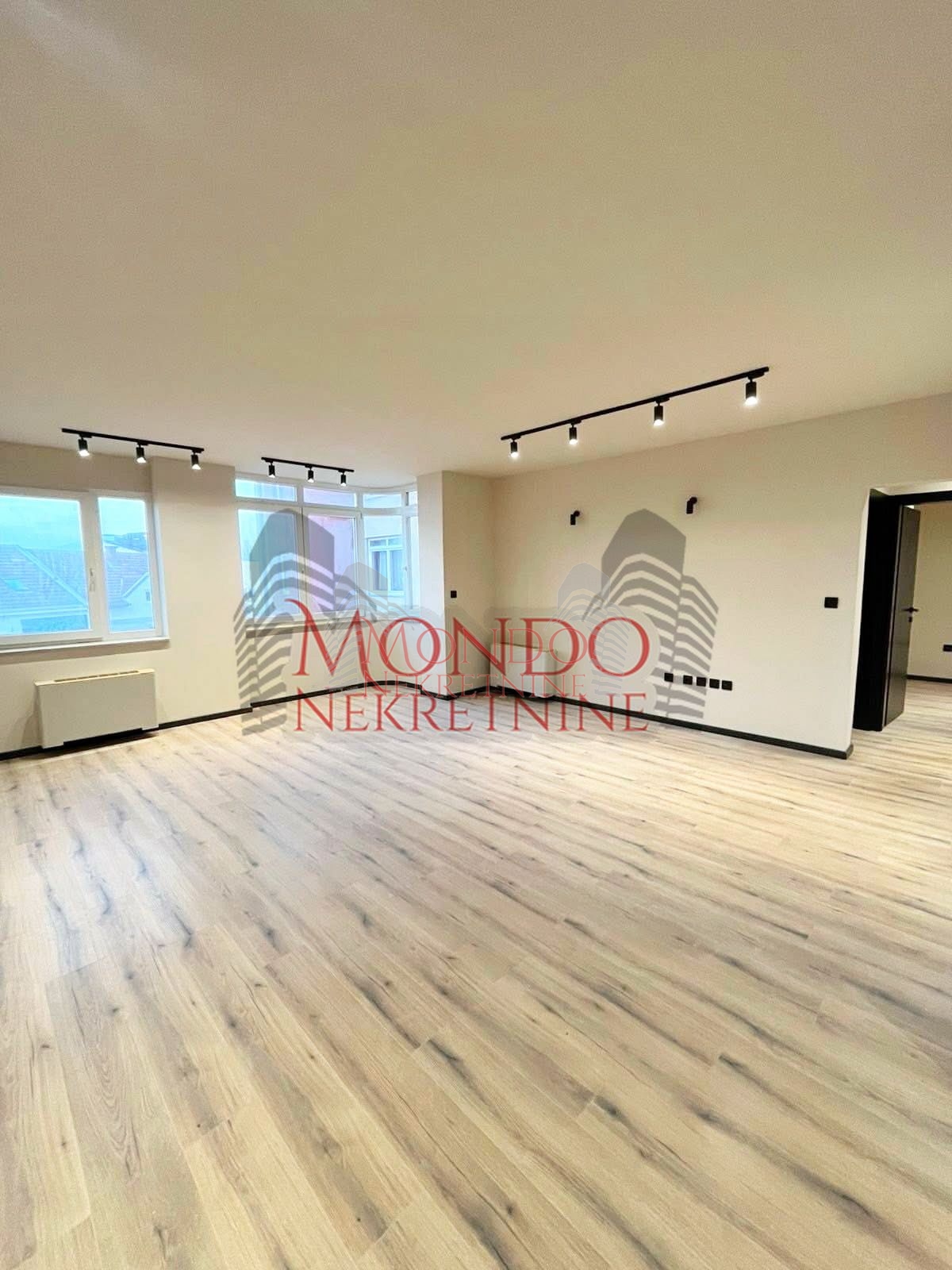 Dvoiposoban stan 75m2 u stambenom komplesu Magdon. 4