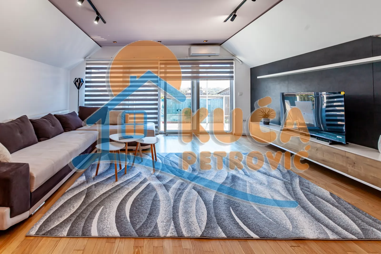 Trosoban stan, 92 m2, Čair, Tome Rosandića ID: p-016561 1