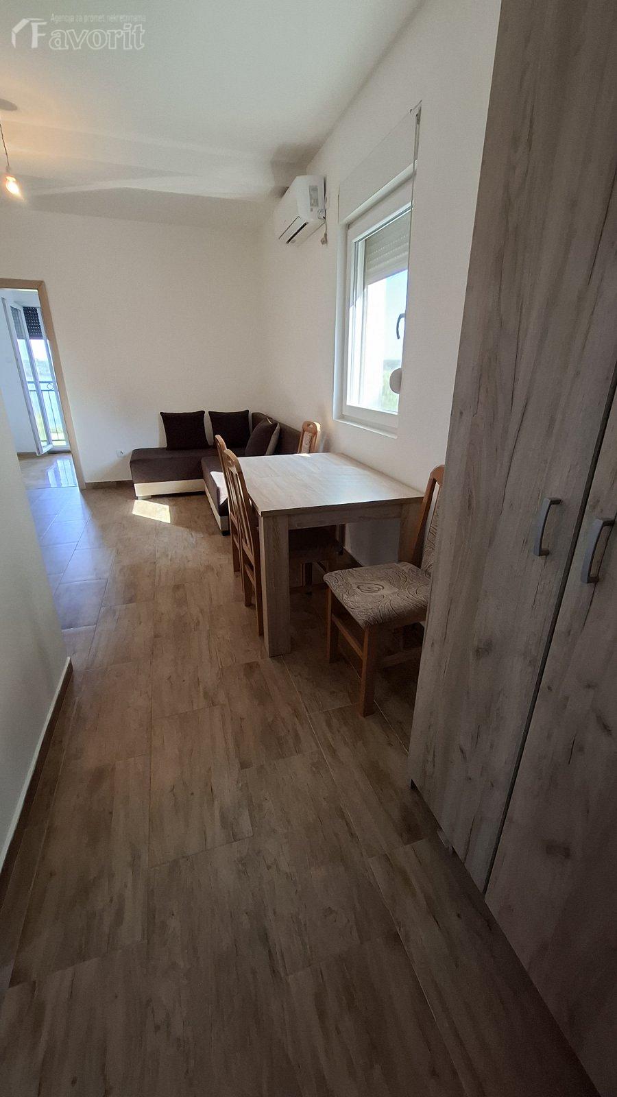 VISNJICA, MARSALA TITA, 38m2 1