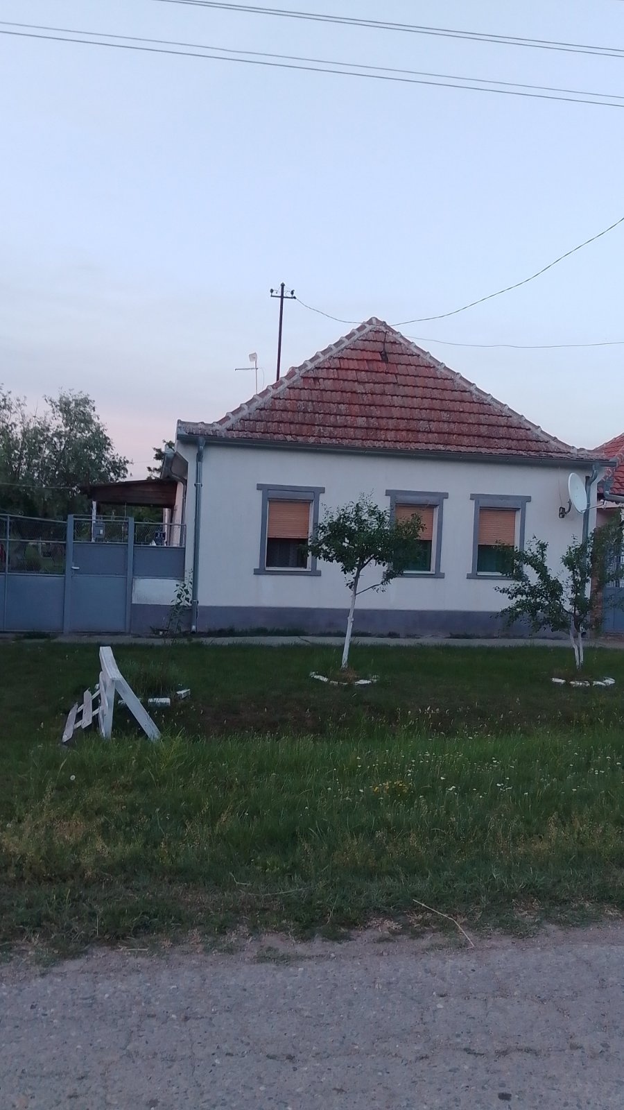 Prodajem kucu u Banatskoj Dubici 1