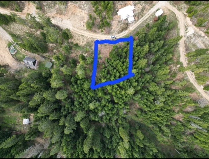 Prodajem plac na Zlataru 1
